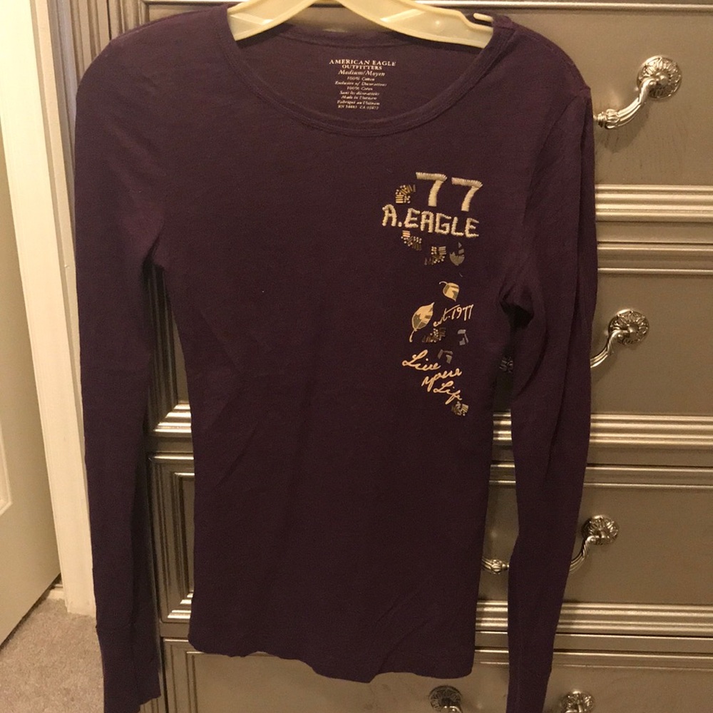 🎉 CLEARANCE SALE AE long sleeve tee